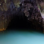 A la sortie de la grotte